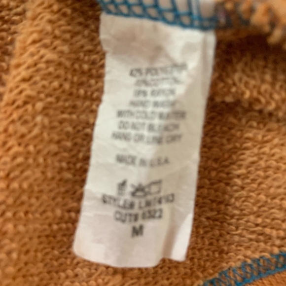 Lovely Melody size medium retro-looking popover v-neck collared lightweight EUC - Picture 7 of 7